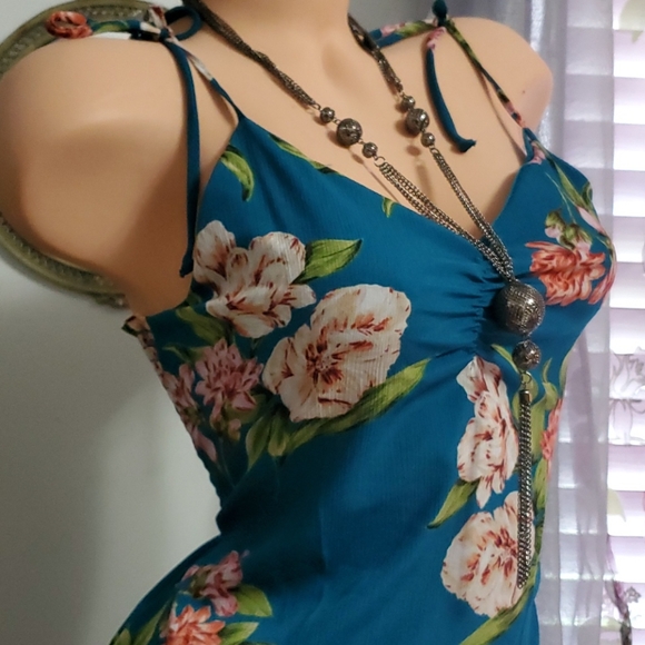 STUNNING SUMMER DRESS - Picture 4 of 12